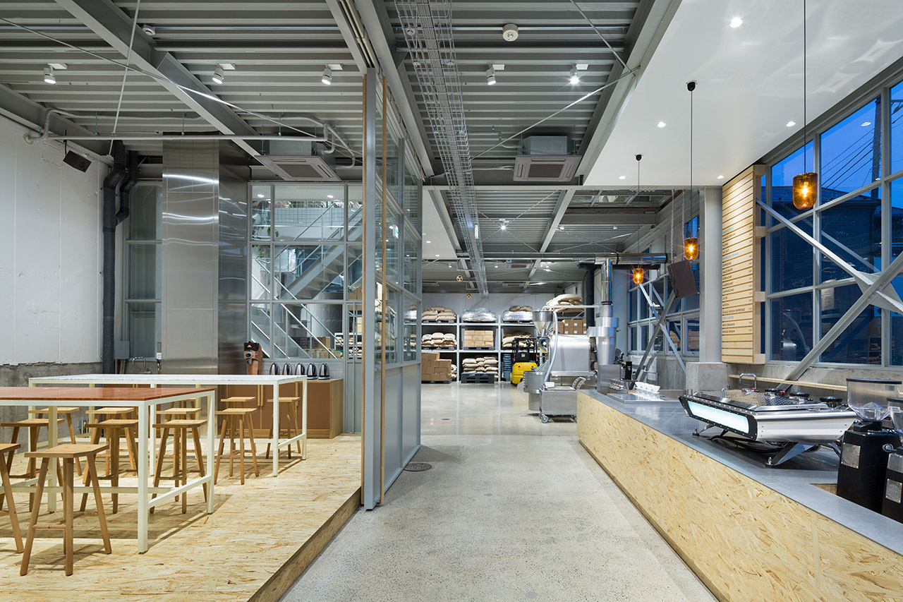 Blue Bottle Coffee Kiyosumi-Shirakawa Roastery & Cafe