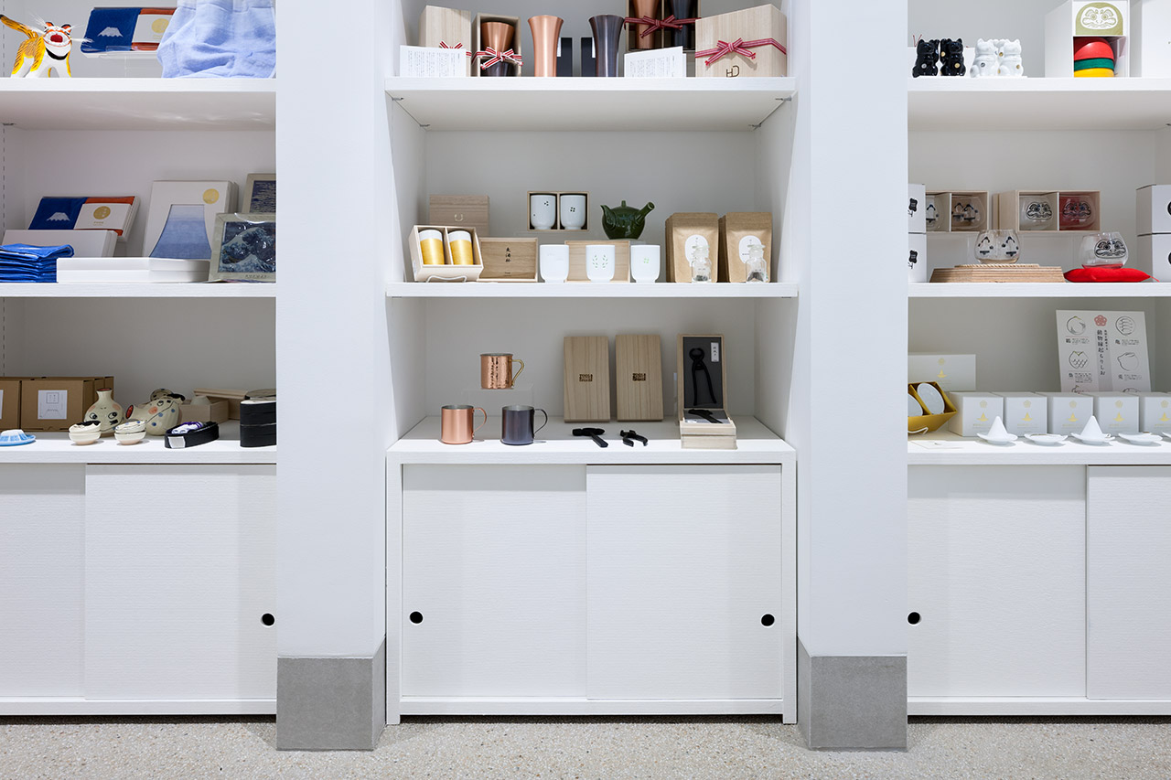 Floyd dainagoya building shop