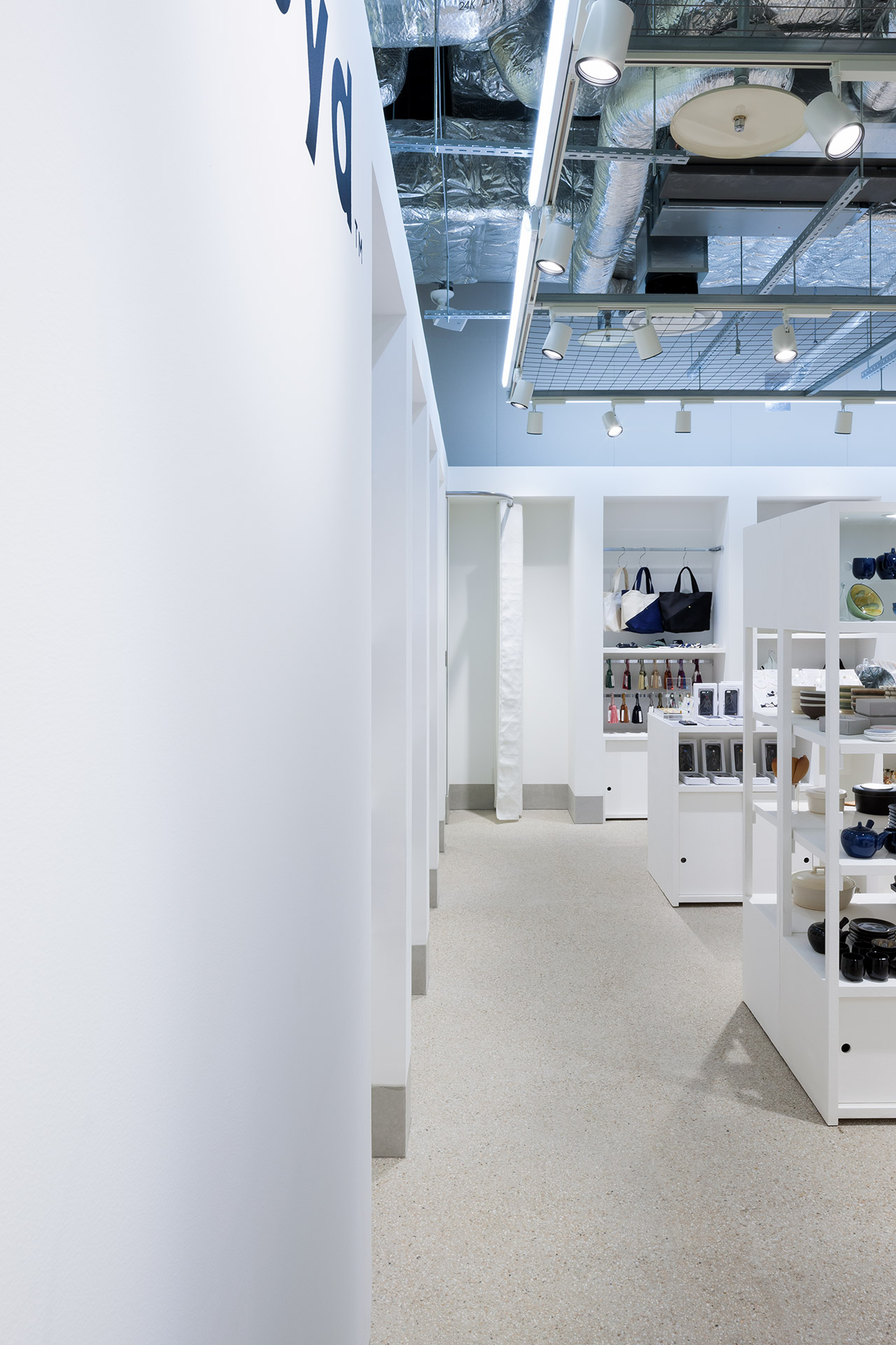 Floyd dainagoya building shop