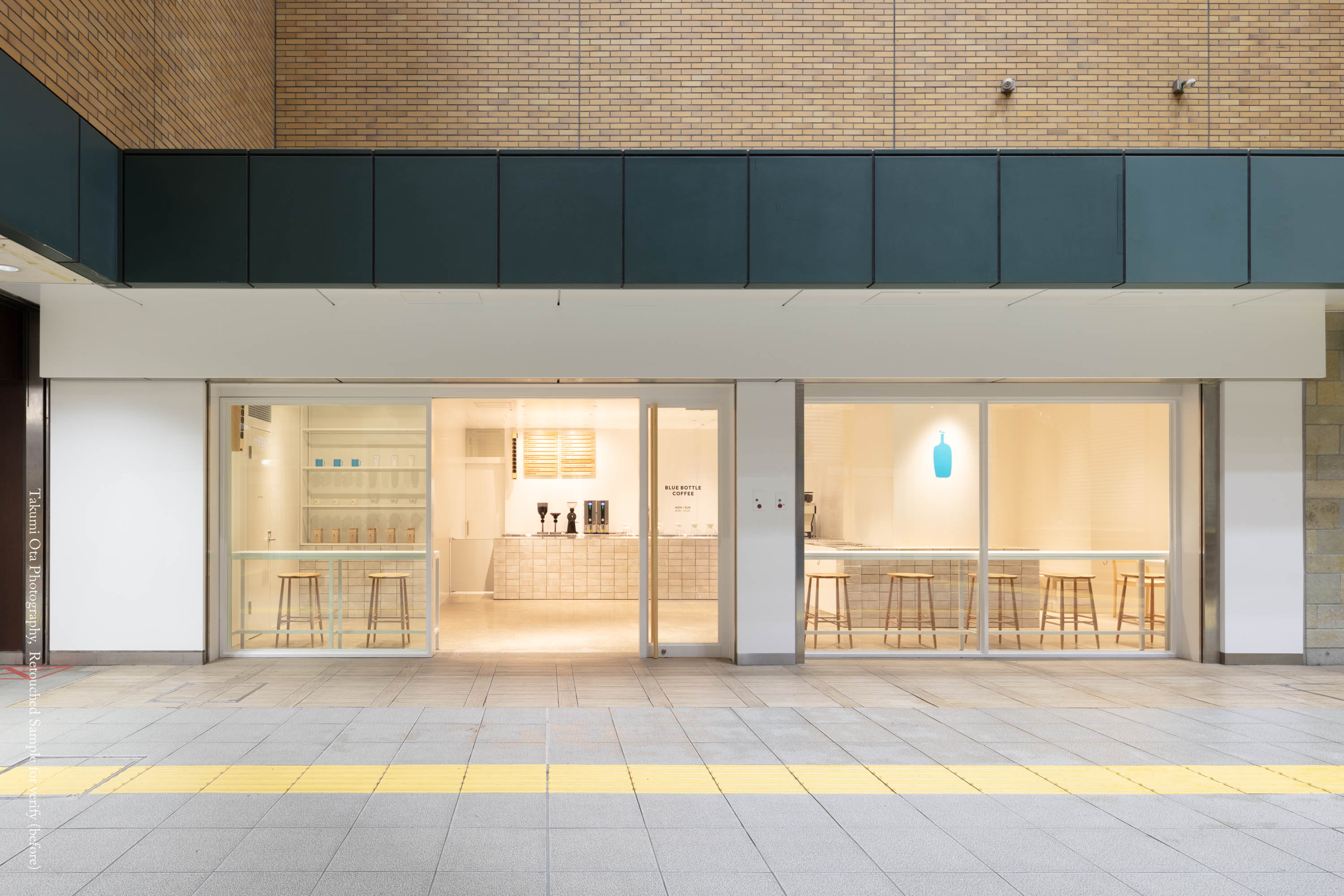 BLUE BOTTLE COFFEE EBISU CAFE TANK